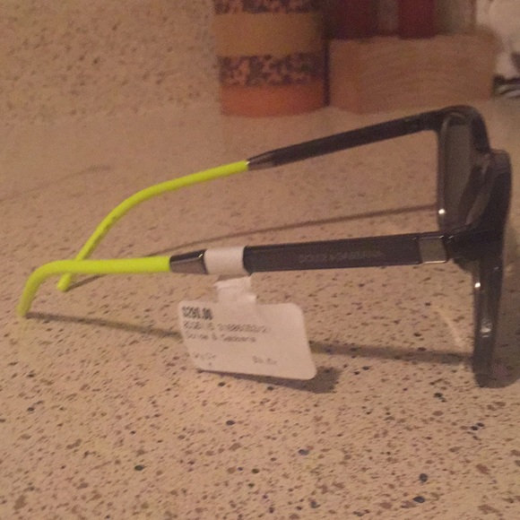 Gucci Aviators w/ D&G wayfarers. Authentic. Hot. - Picture 5 of 6